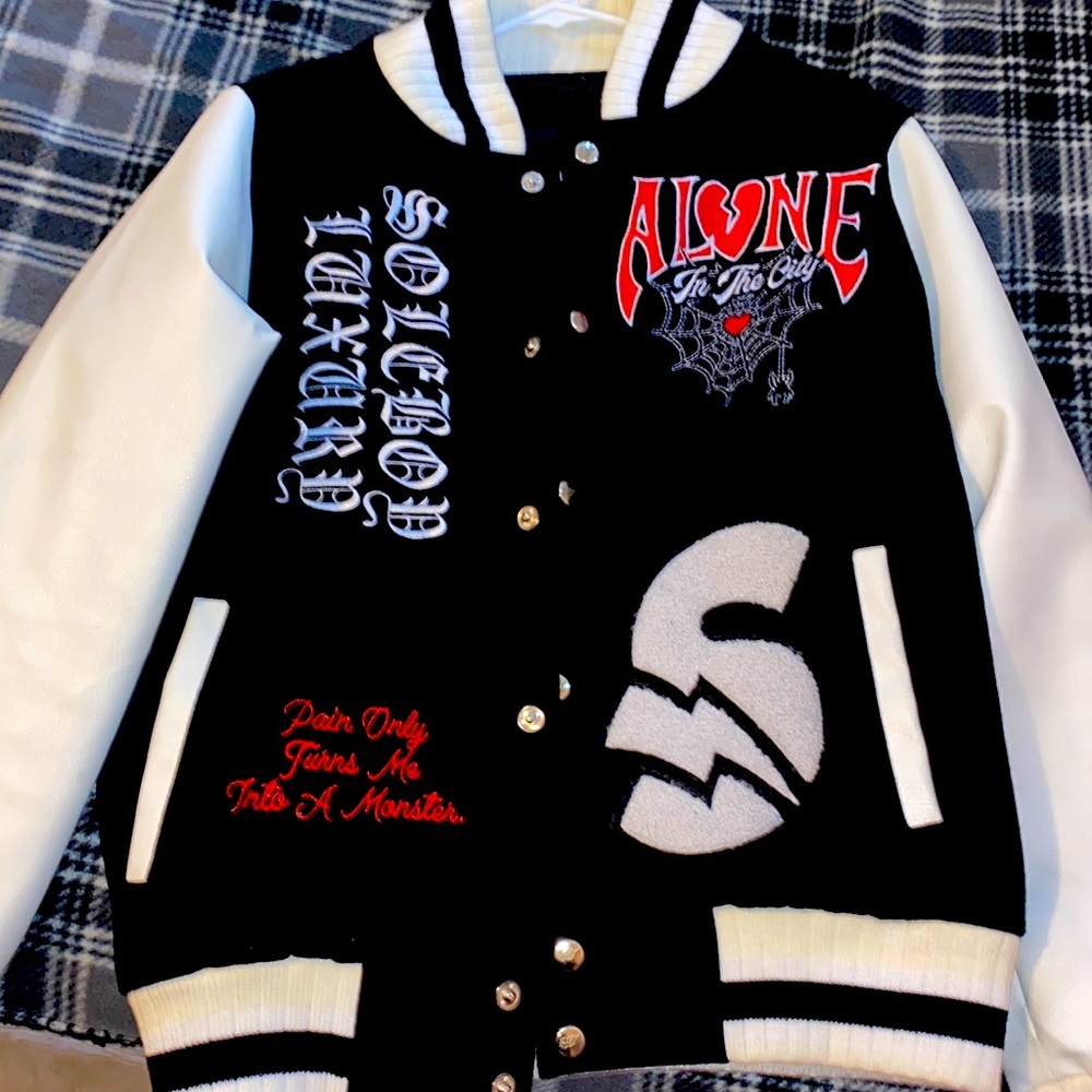 Hey, so I’m selling my Soleboy leather jacket! It’s a XS but it runs big.